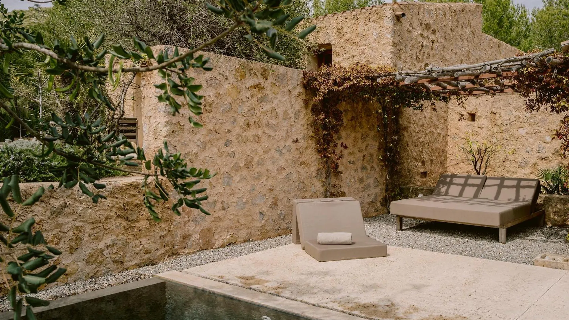 Es Raco D Arta Adults Only Villa